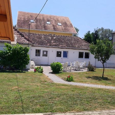 Villa Vanilia Keszthely Bagian luar foto