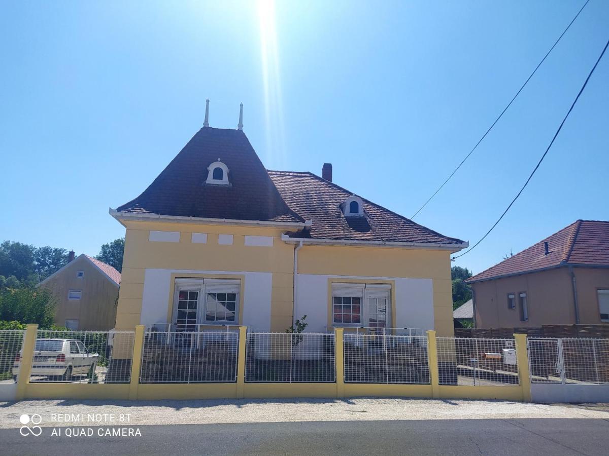 Villa Vanilia Keszthely Bagian luar foto