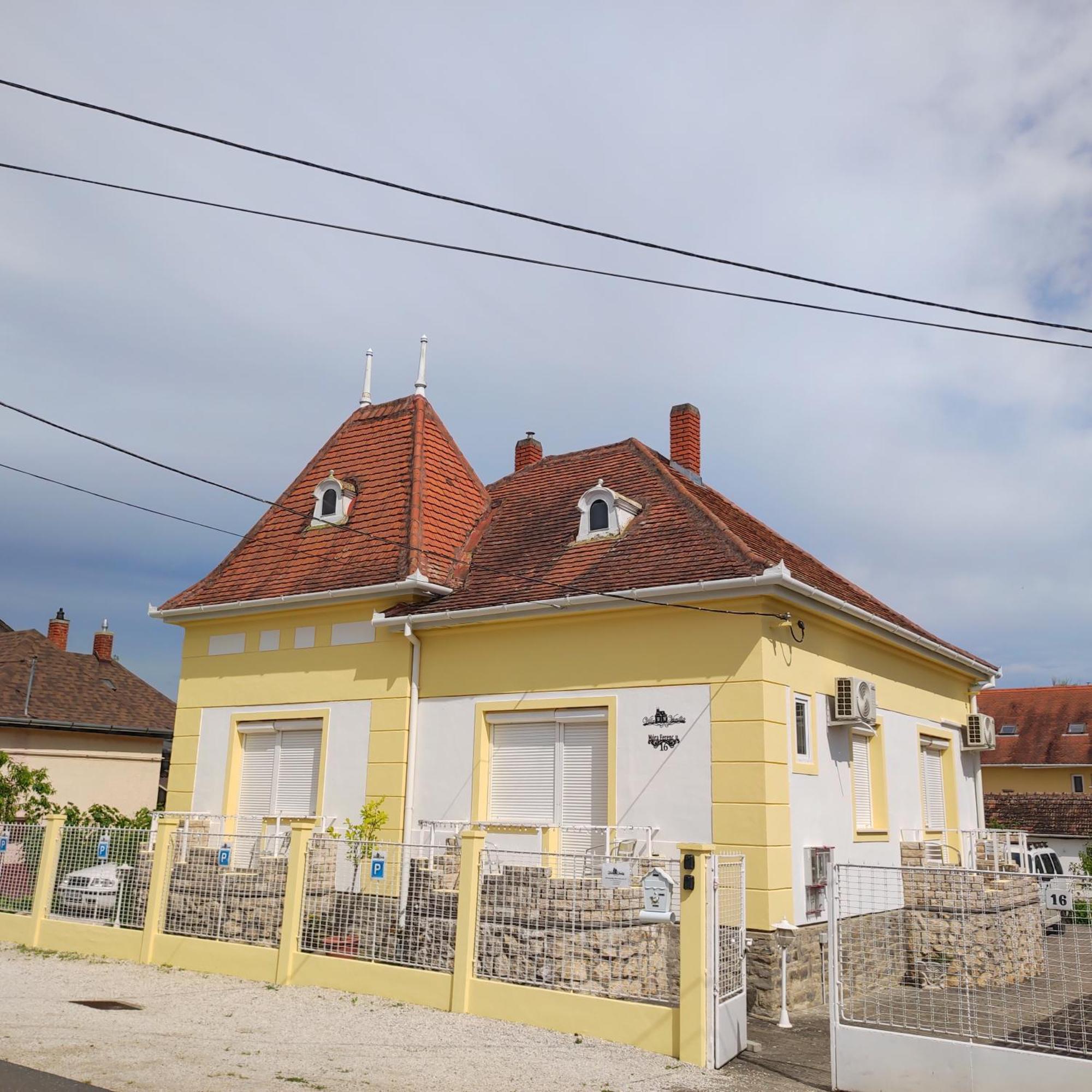 Villa Vanilia Keszthely Bagian luar foto