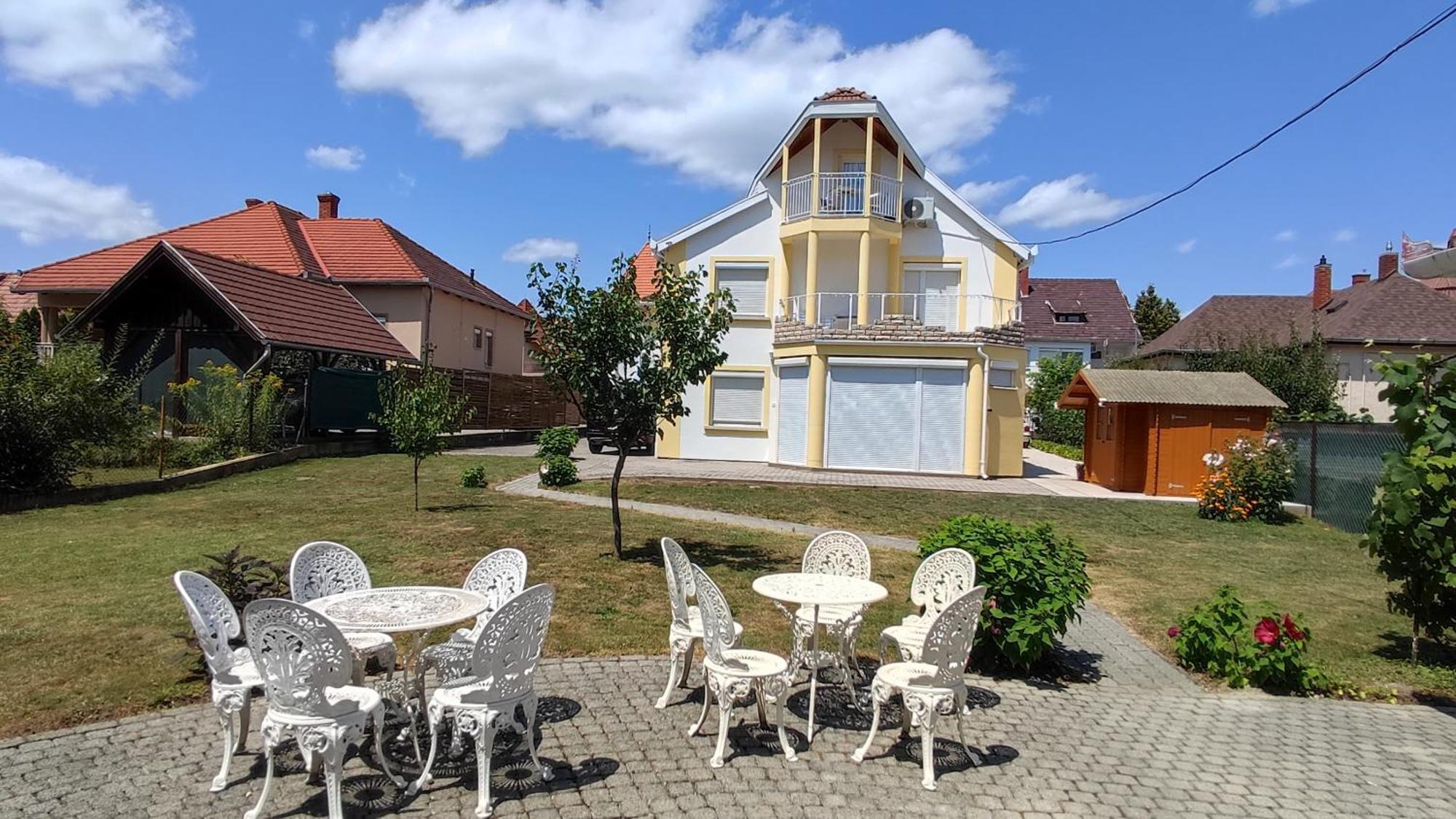 Villa Vanilia Keszthely Bagian luar foto