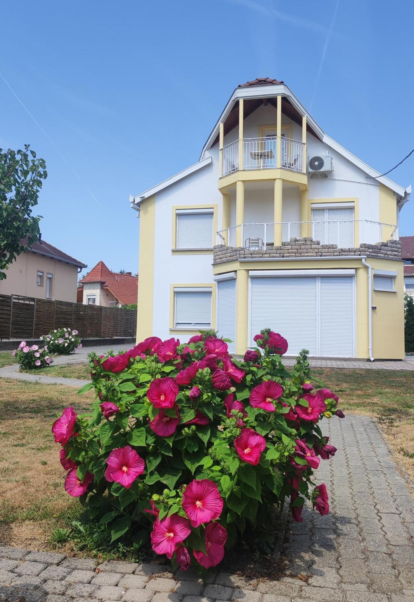 Villa Vanilia Keszthely Bagian luar foto